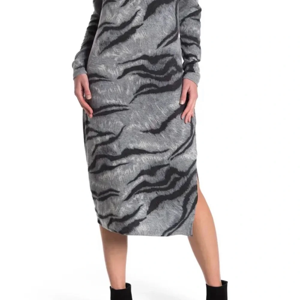 Catherine Malandrino Zebra Cowl Neck Sweater Dress - Picture 4 of 13